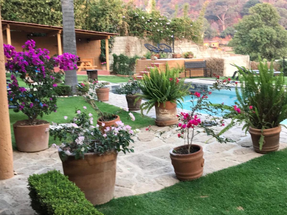 Cabanas Lago Escondido バジェ・デ・ブラボ エクステリア 写真