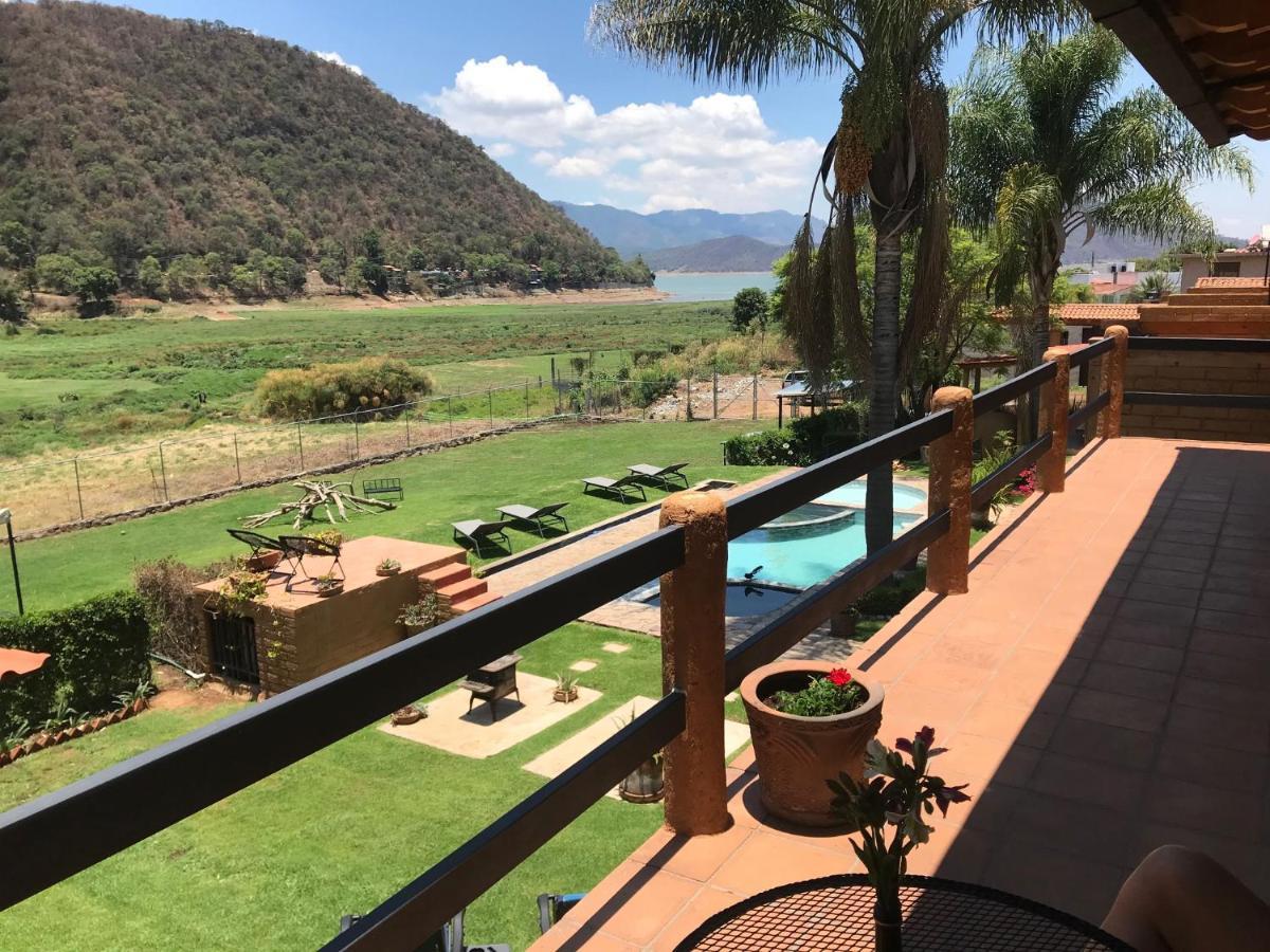 Cabanas Lago Escondido バジェ・デ・ブラボ エクステリア 写真