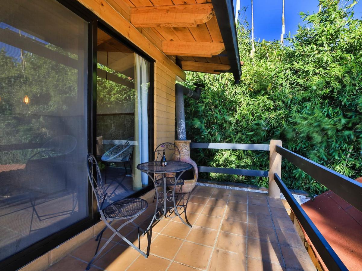 Cabanas Lago Escondido バジェ・デ・ブラボ エクステリア 写真