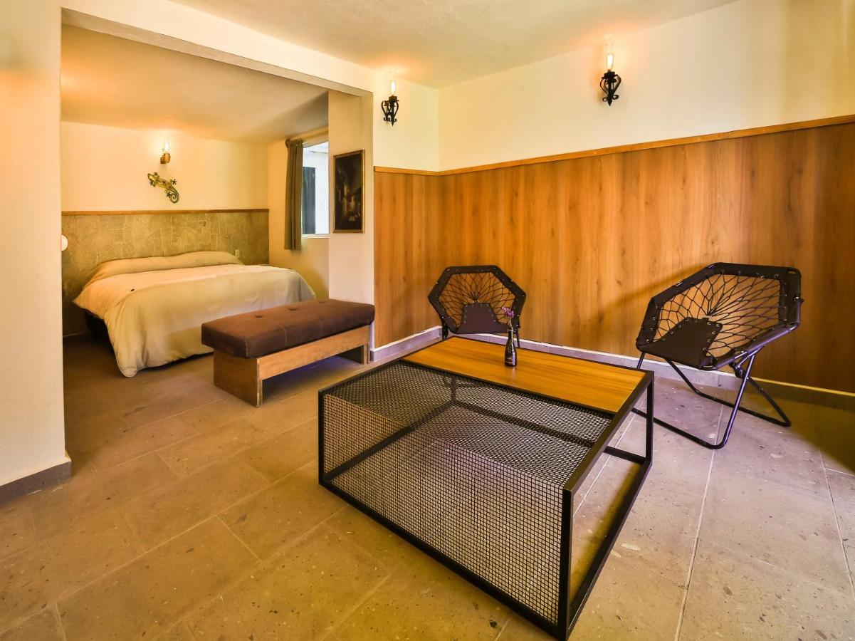 Cabanas Lago Escondido バジェ・デ・ブラボ エクステリア 写真