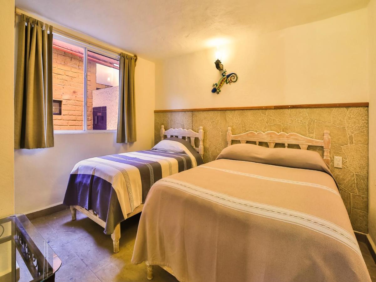 Cabanas Lago Escondido バジェ・デ・ブラボ エクステリア 写真