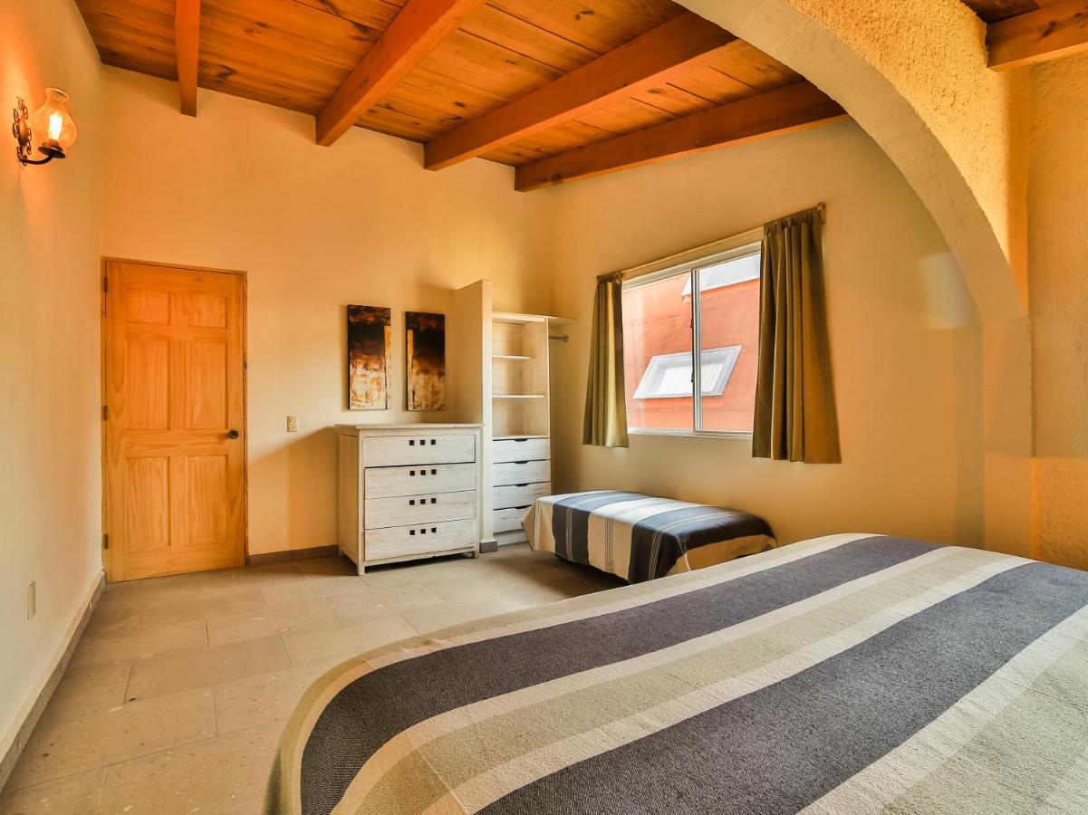 Cabanas Lago Escondido バジェ・デ・ブラボ エクステリア 写真