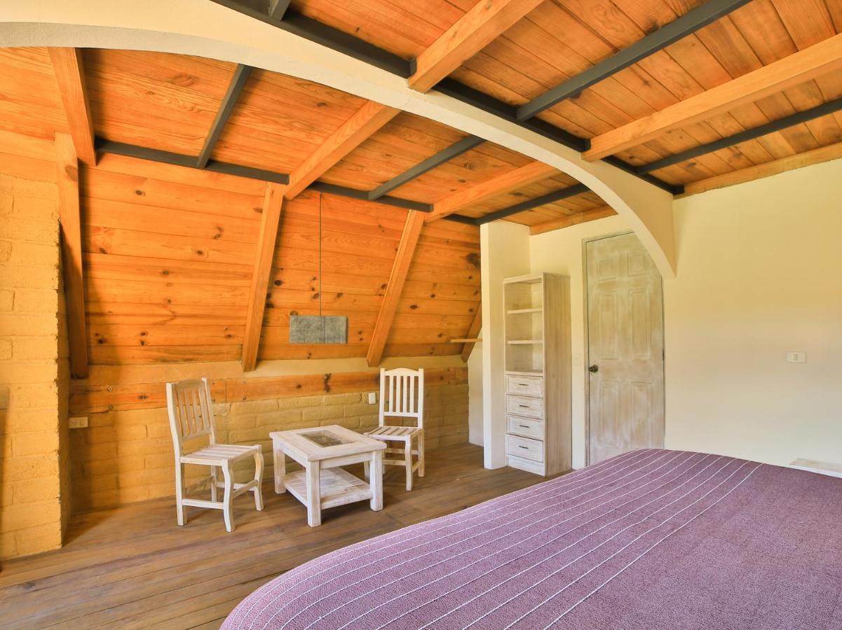 Cabanas Lago Escondido バジェ・デ・ブラボ エクステリア 写真